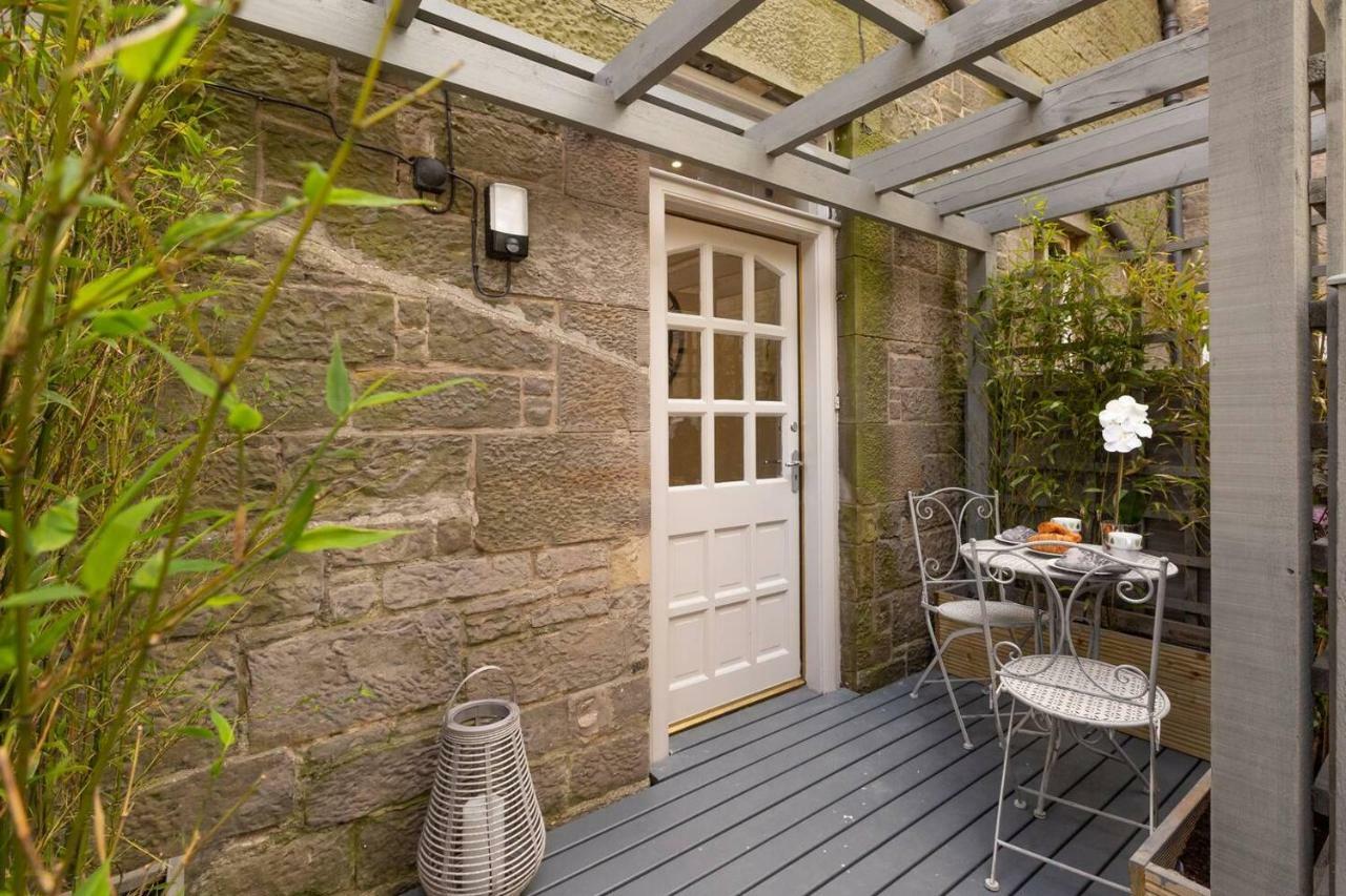 Altido Main Door Entrance Private Courtyard Apartment On The Park Edinburgh Bagian luar foto
